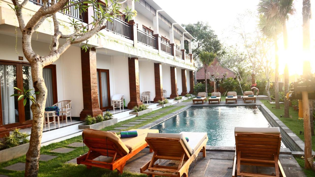 Seno Guesthouse & Cafe Uluwatu Kültér fotó