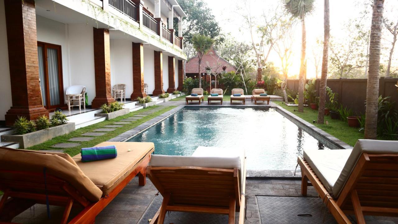 Seno Guesthouse & Cafe Uluwatu Kültér fotó